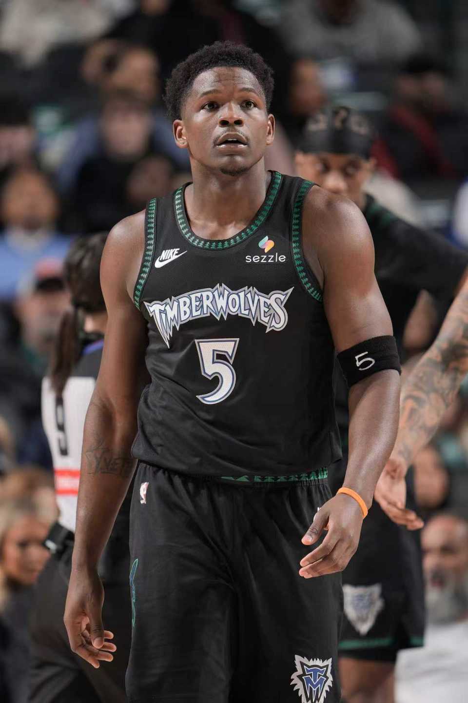 华体会体育服务-升前六！森林狼双杀三状元伤停独行侠 华子复出20分兰德尔31分